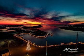 JW095: Soundside Park Christmas Decorations Sunset