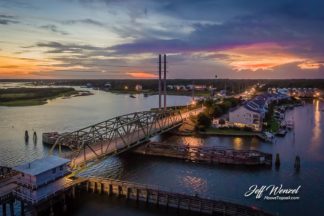 JW077: Swing Bridge Water Lights
