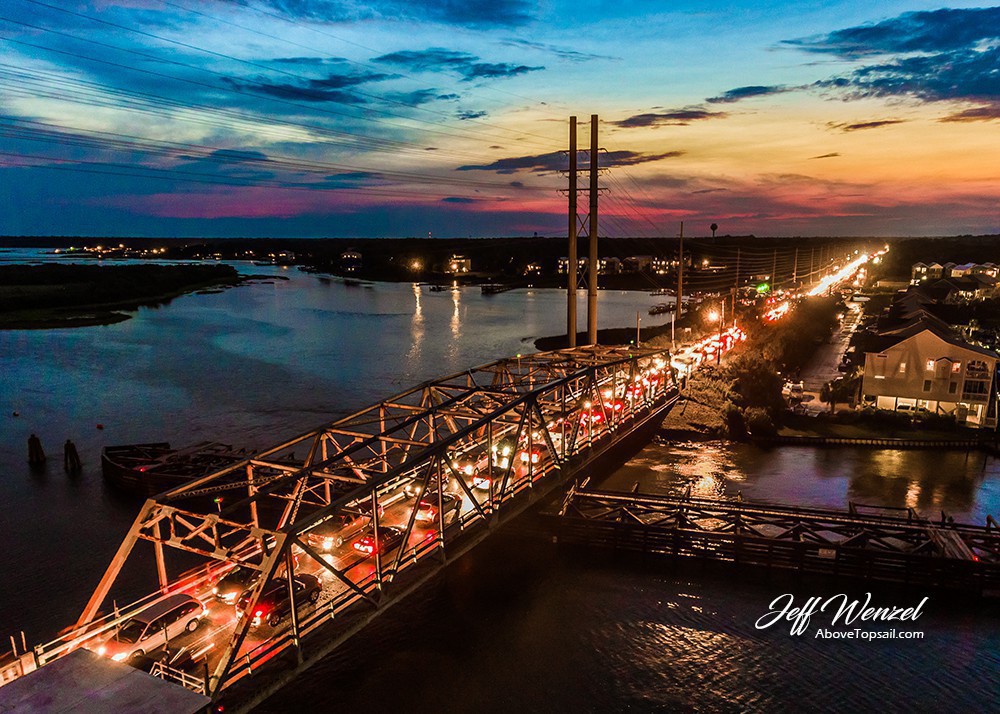 JW014: July 3rd Bridge Traffic
